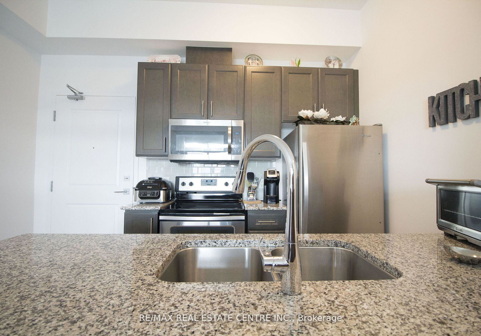 2486-old-bronte-road-oakville-ontario-w12243512