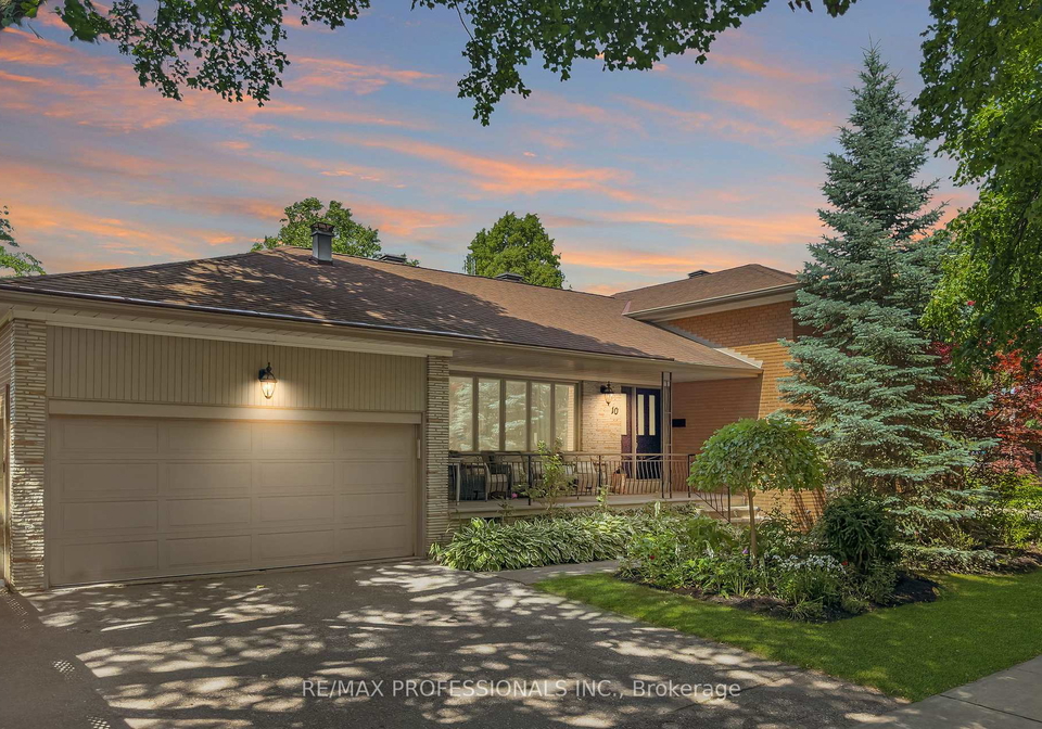 10-woodcrest-drive-etobicoke-ontario-w12243517
