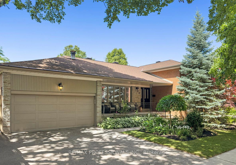 10-woodcrest-drive-etobicoke-ontario-w12243517