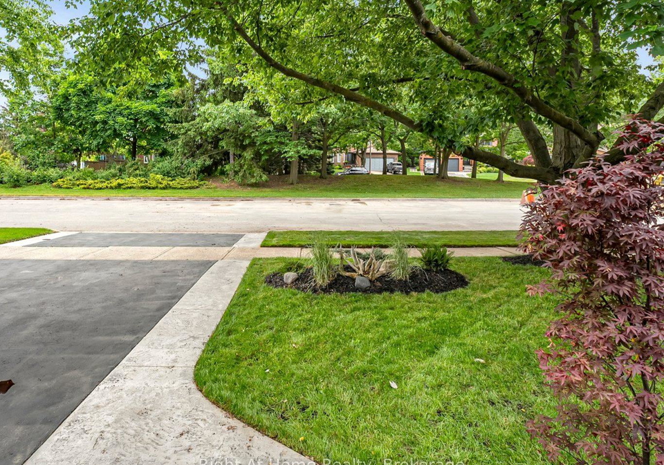 1229-priory-court-oakville-ontario-w12243520