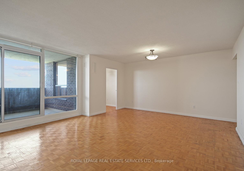 1535-lakeshore-road-e-mississauga-ontario-w12243699