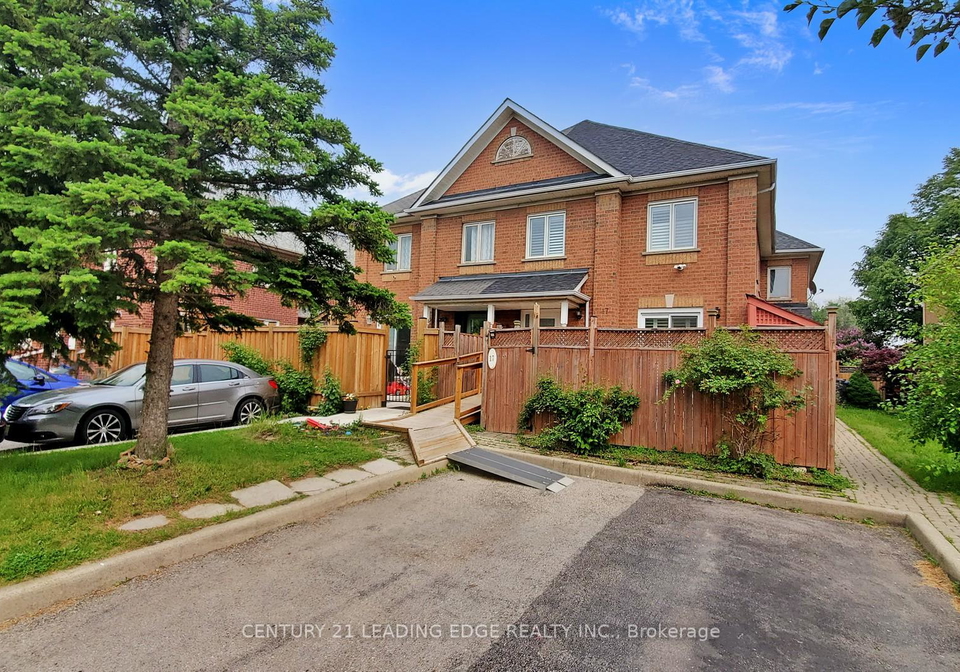 17-pressed-brick-drive-brampton-ontario-w12243899