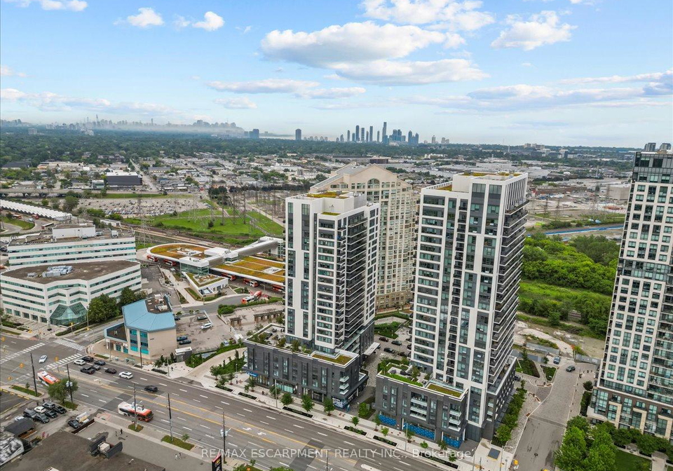 30-samuel-wood-way-etobicoke-ontario-w12244082