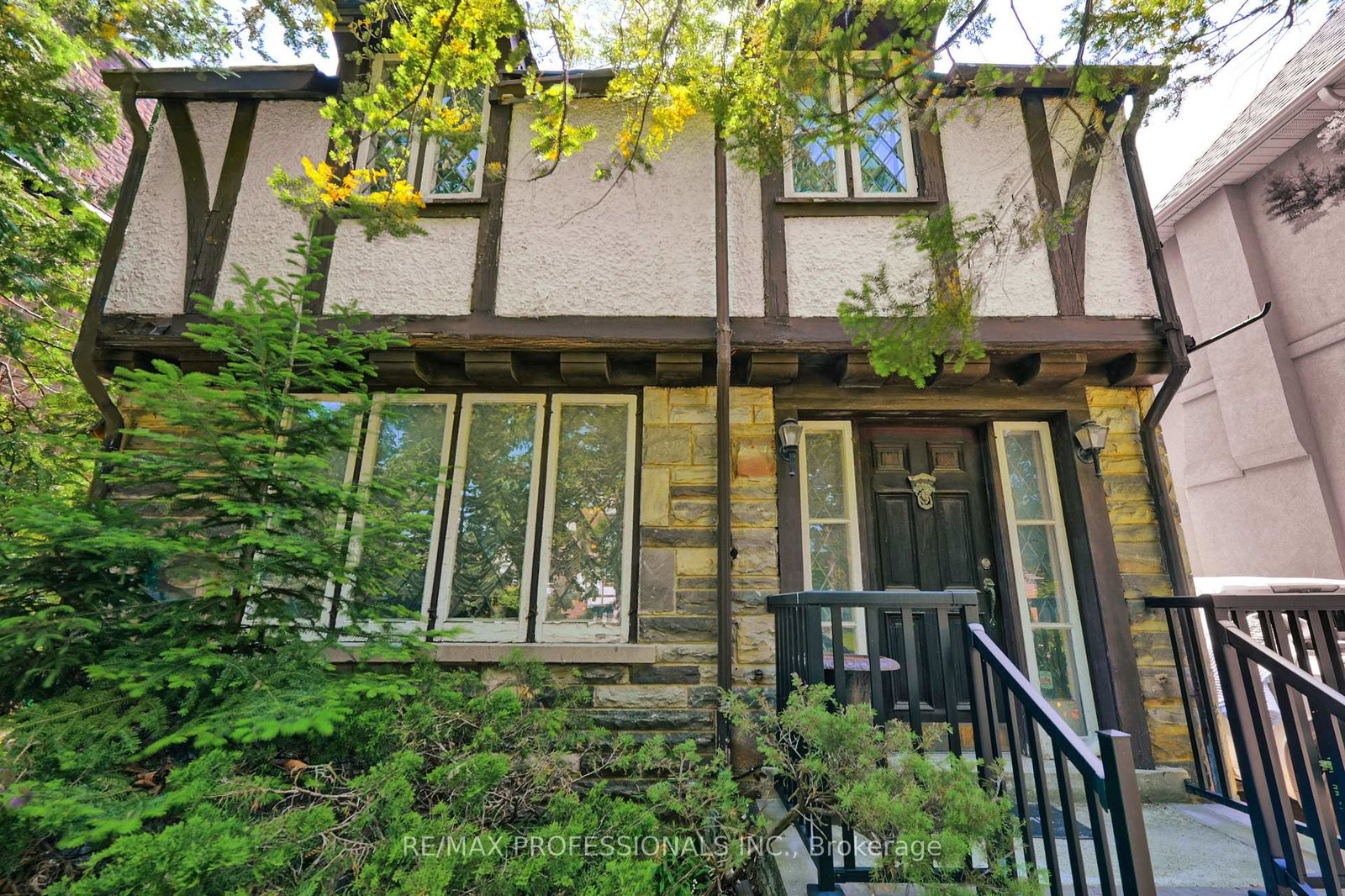 262-south-kingsway-toronto-ontario-w12244205