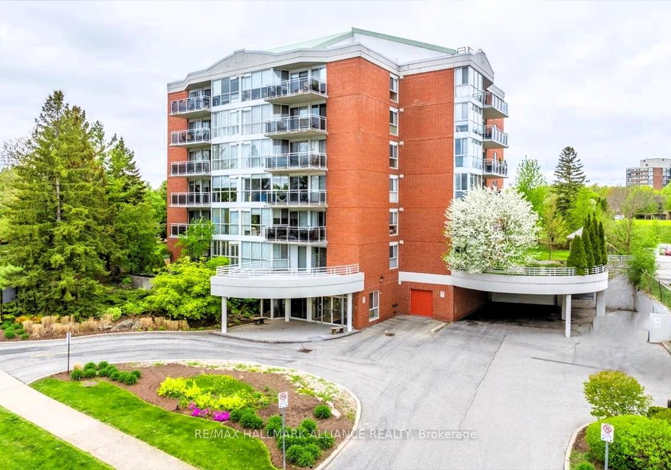 1071-queens-avenue-oakville-ontario-w12244345