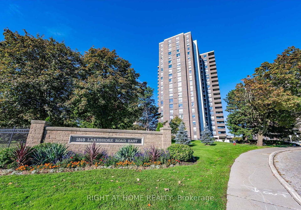 1515-lakeshore-road-e-mississauga-ontario-w12244441