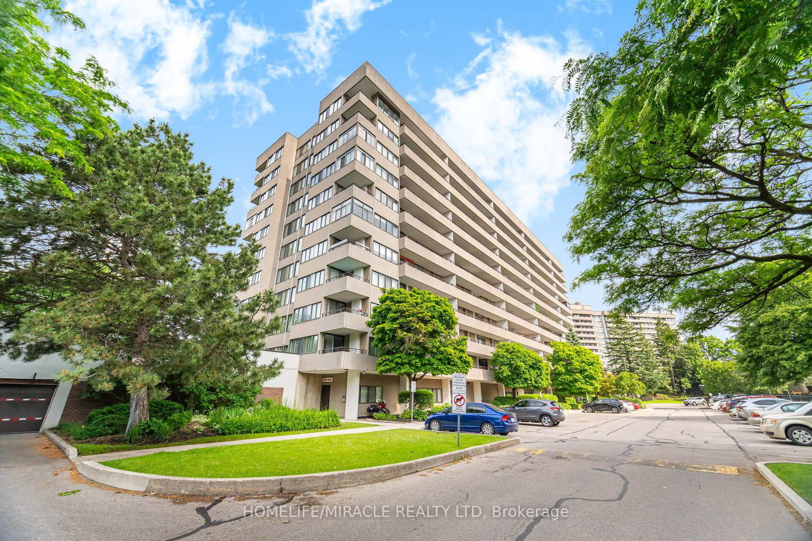 1320-valley-boulevard-mississauga-ontario-w12244738