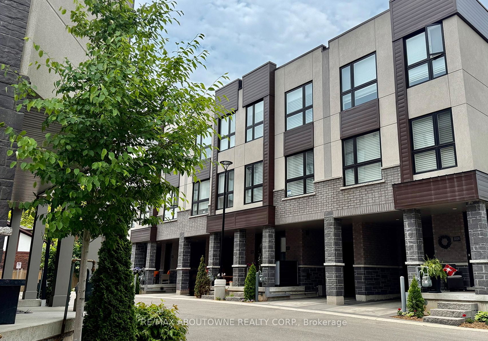 3227-ellyn-common-burlington-ontario-w12245516