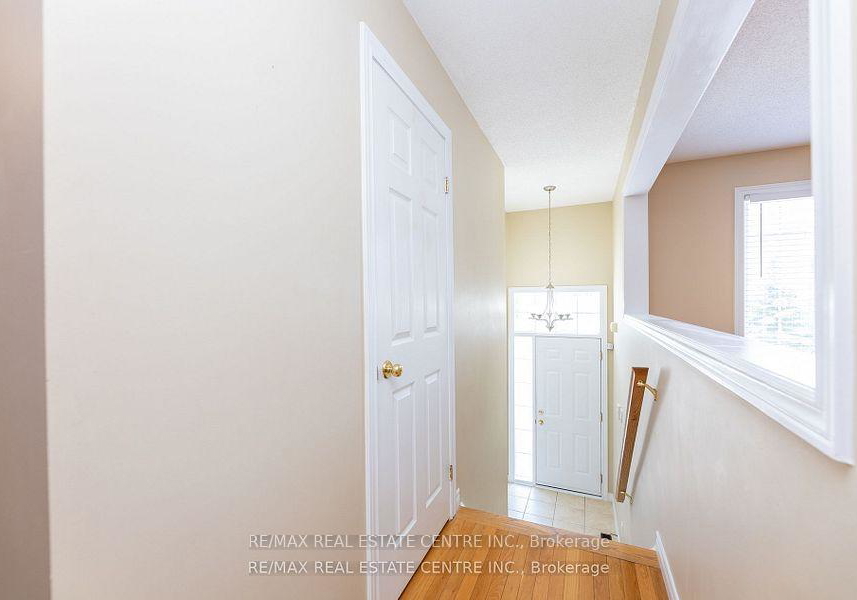 2280-baronwood-drive-oakville-ontario-w12245565