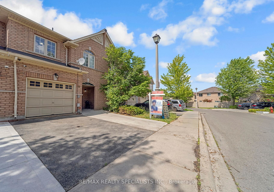36-rockgarden-trail-brampton-ontario-w12245822