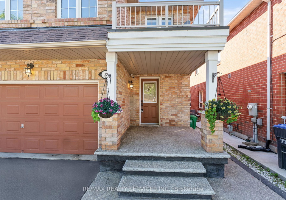 8-capistro-street-brampton-ontario-w12245843