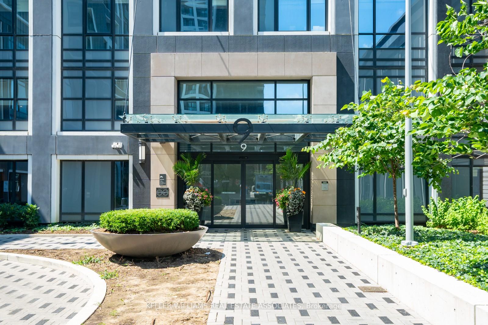 9-mabelle-avenue-etobicoke-ontario-w12245871