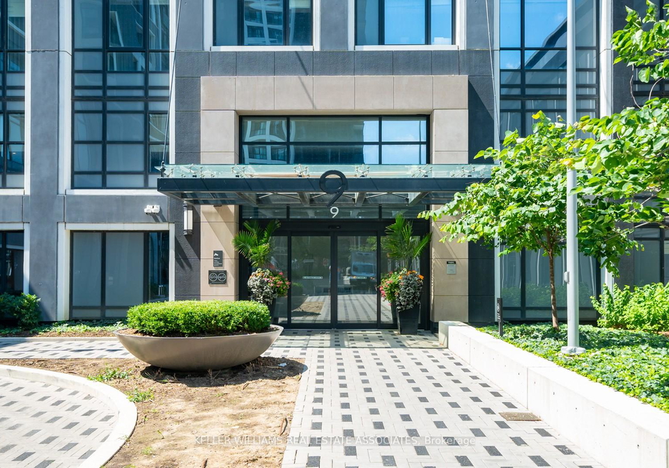 9-mabelle-avenue-etobicoke-ontario-w12245871