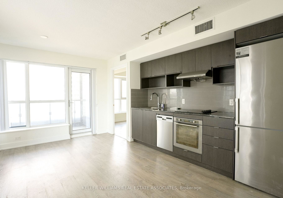7-mabelle-avenue-etobicoke-ontario-w12245931