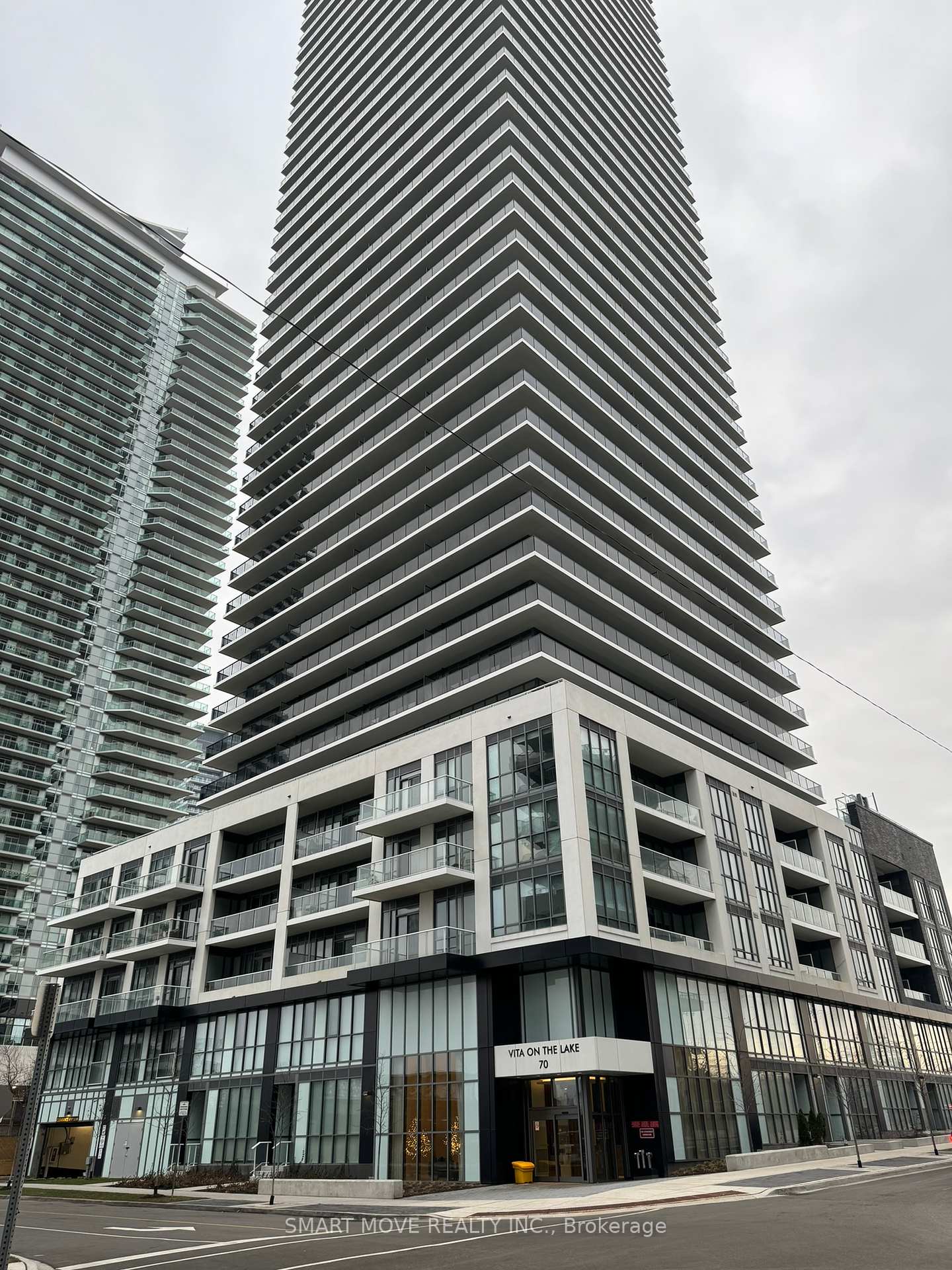 70-annie-craig-drive-etobicoke-ontario-w12245979
