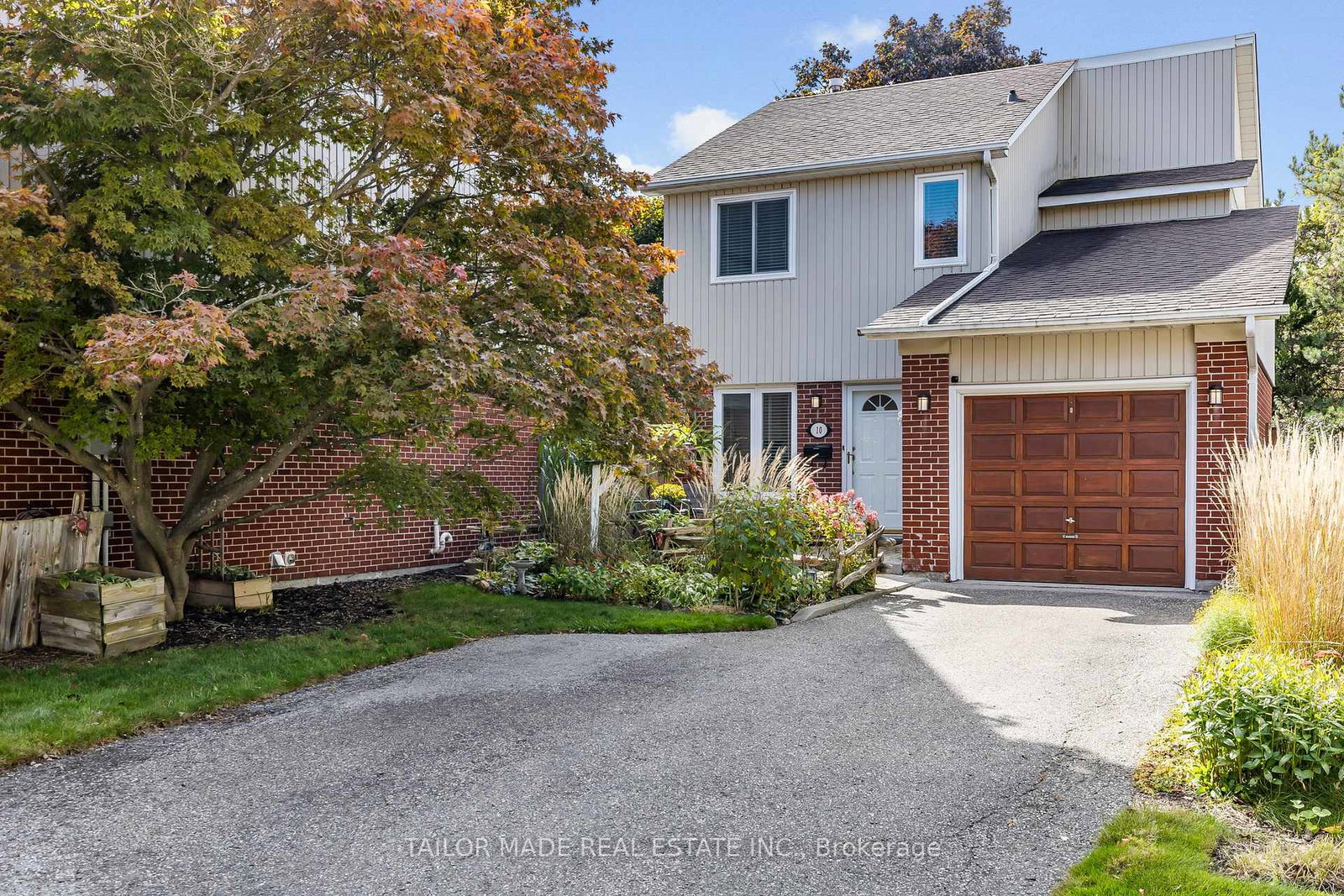 10-shelbourne-court-brampton-ontario-w12246077