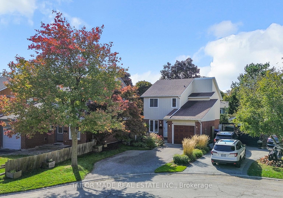 10-shelbourne-court-brampton-ontario-w12246077