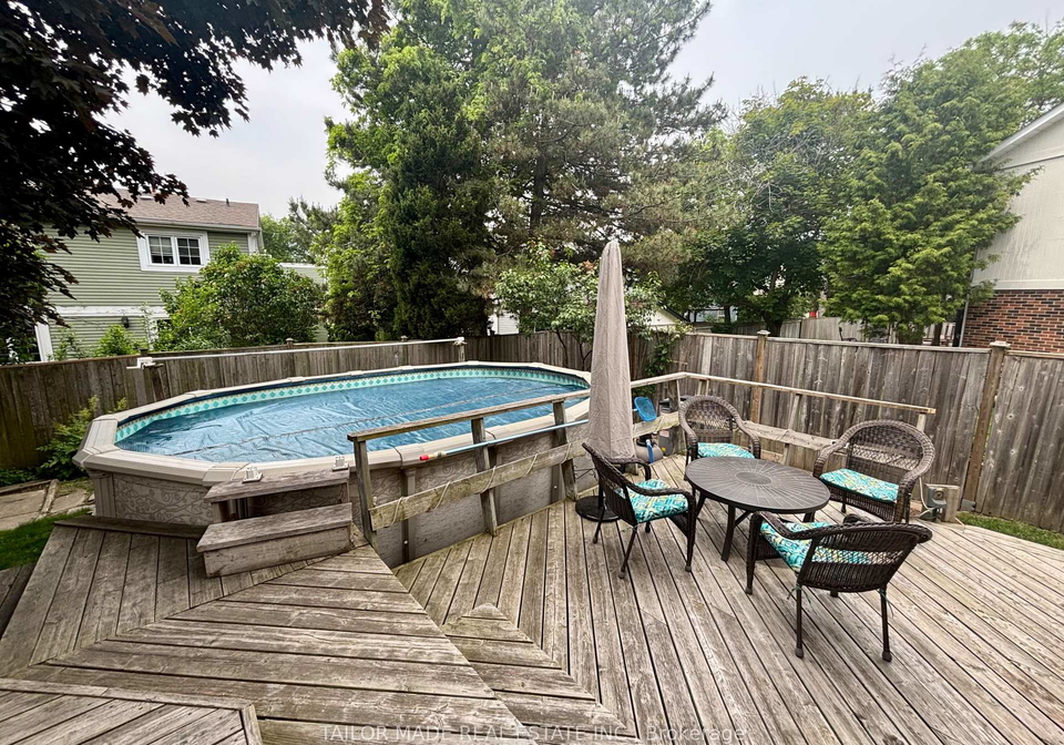 10-shelbourne-court-brampton-ontario-w12246077