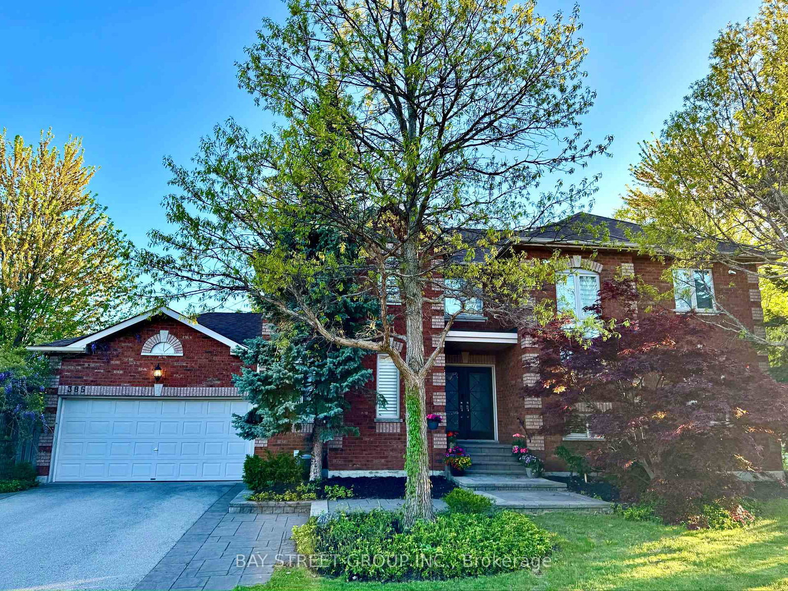385-ambleside-drive-oakville-ontario-w12246274
