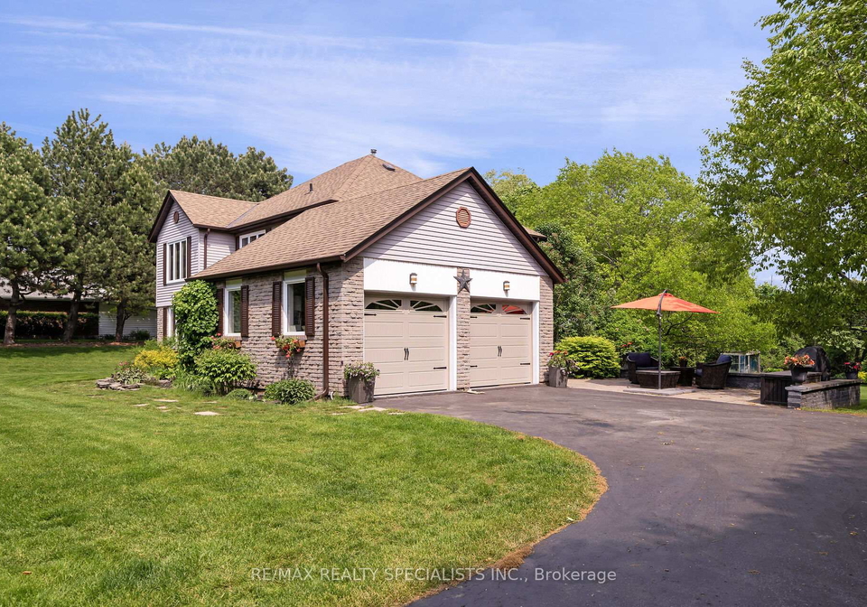 30-autumn-drive-caledon-ontario-w12246617