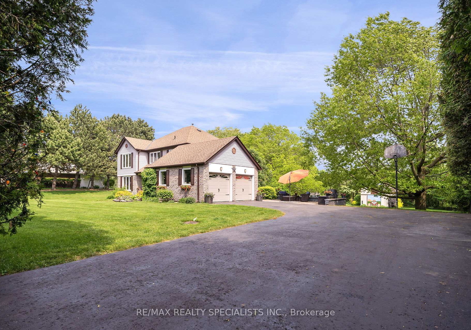 30-autumn-drive-caledon-ontario-w12246617