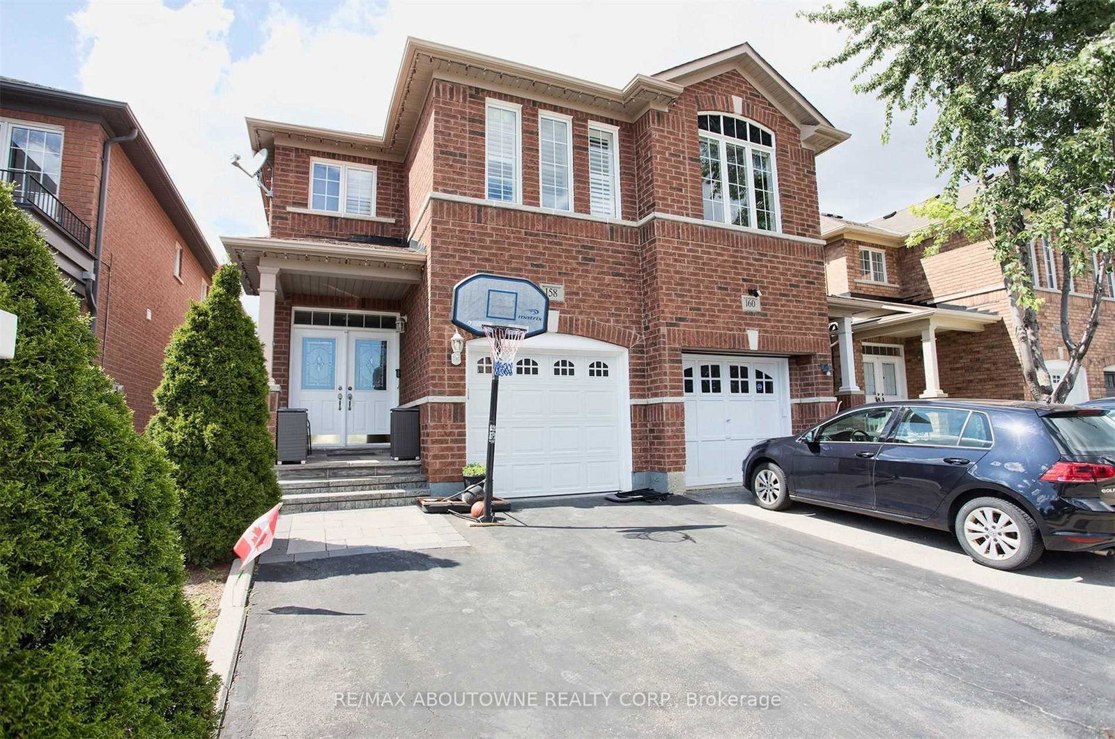 158-breton-avenue-mississauga-ontario-w12247192