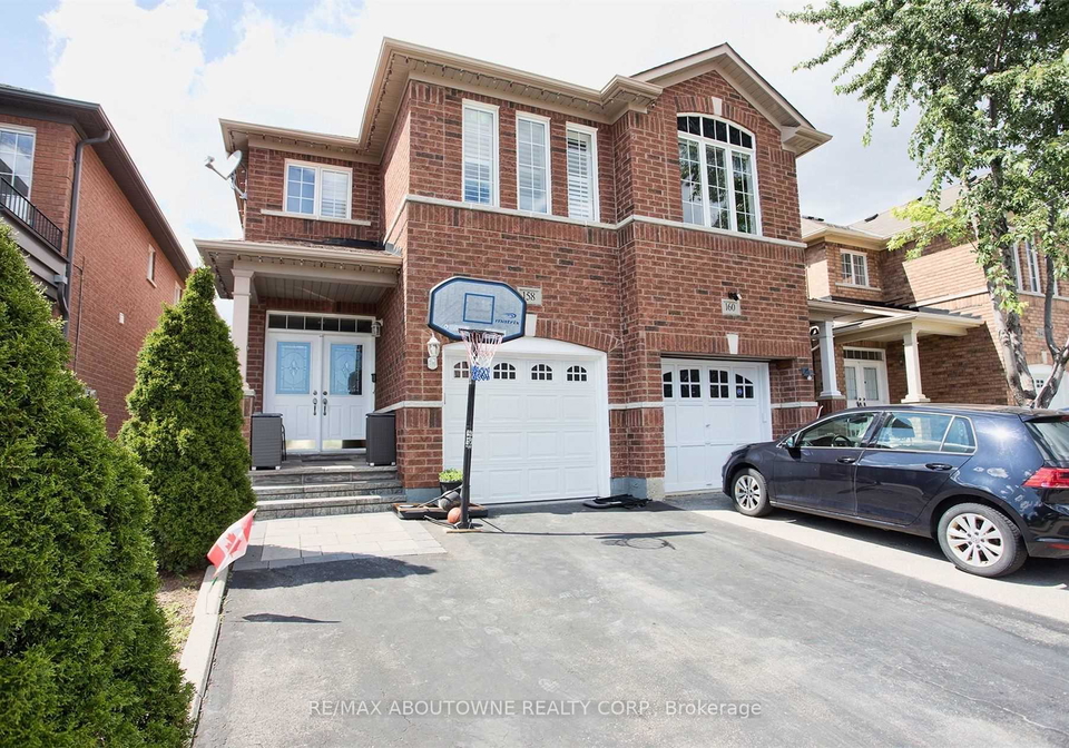 158-breton-avenue-mississauga-ontario-w12247192