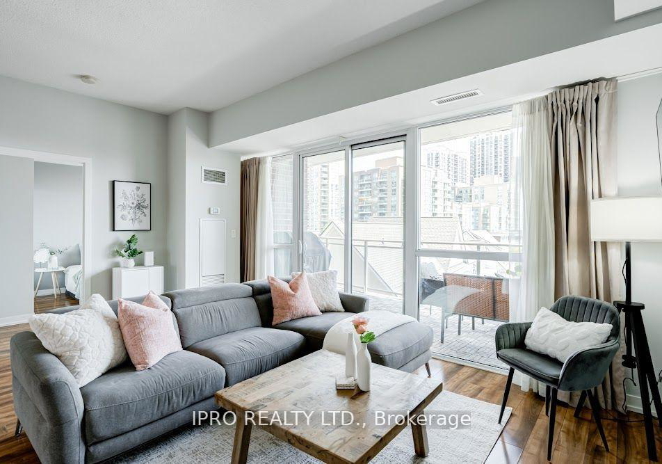 5101-dundas-street-w-etobicoke-ontario-w12247492