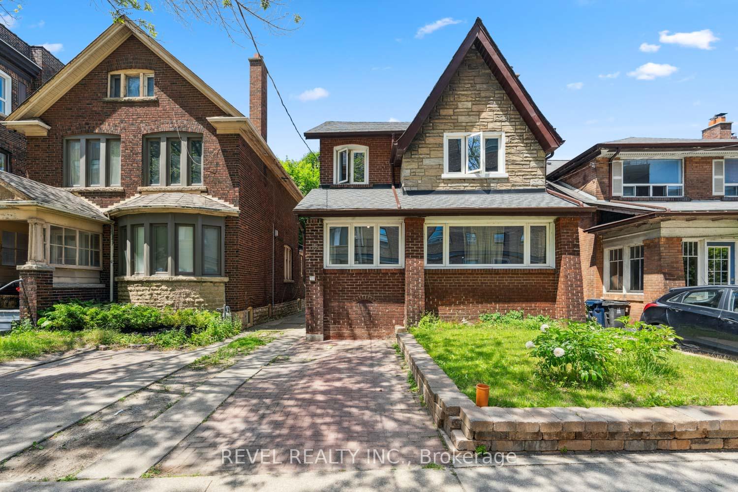 18-glendale-avenue-toronto-ontario-w12247597