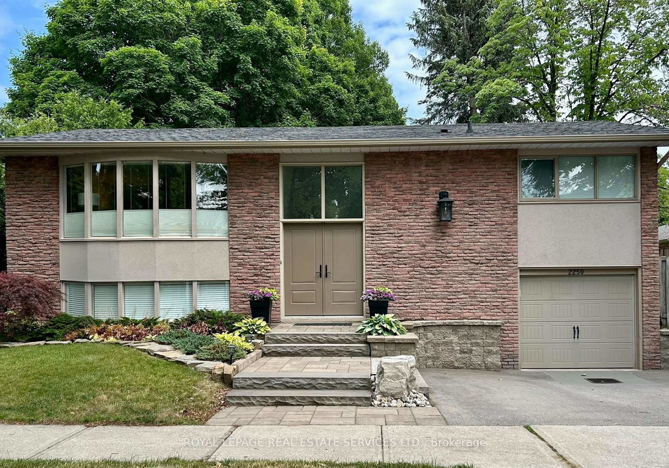 2250-dunedin-road-oakville-ontario-w12247613