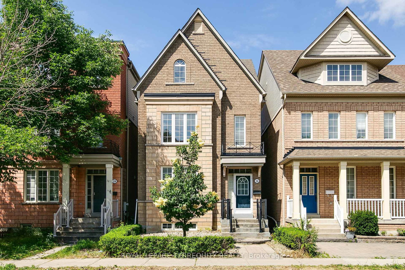 20-herzberg-gardens-york-ontario-w12247666