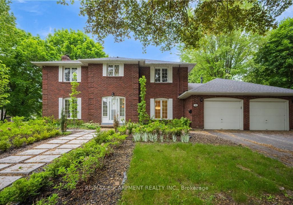 120-castle-crescent-oakville-ontario-w12248095