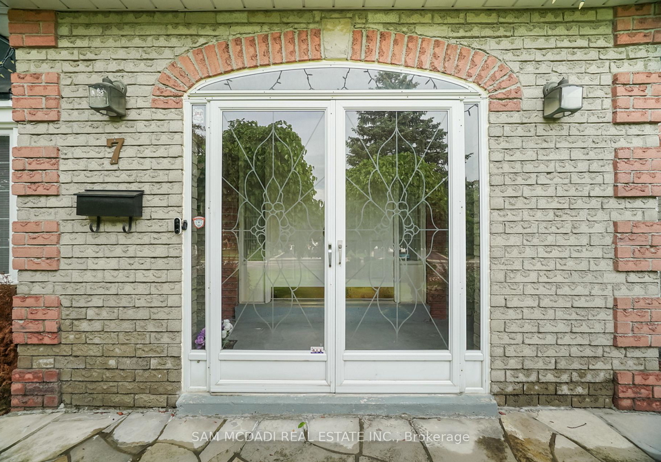 7-vogue-crescent-brampton-ontario-w12248241