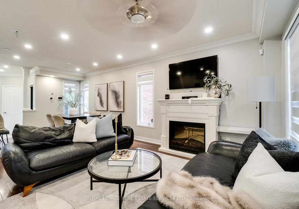2228-sutton-drive-nw-burlington-ontario-w12248442
