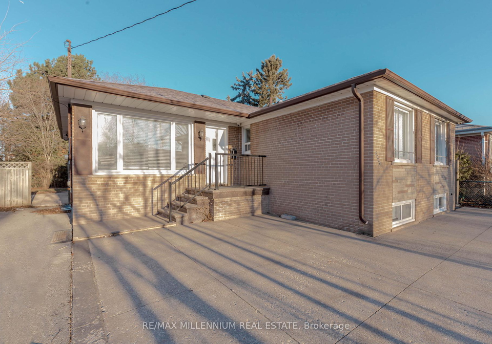 2085-bridge-road-oakville-ontario-w12248491