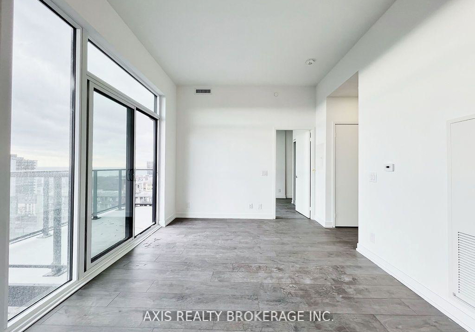 270-dufferin-street-toronto-ontario-w12248642