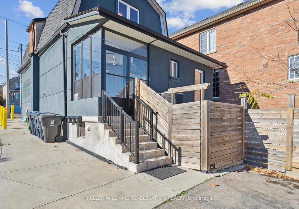 681-scarlett-road-etobicoke-ontario-w12248672