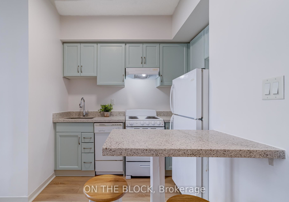 2464-weston-road-north-york-ontario-w12248758