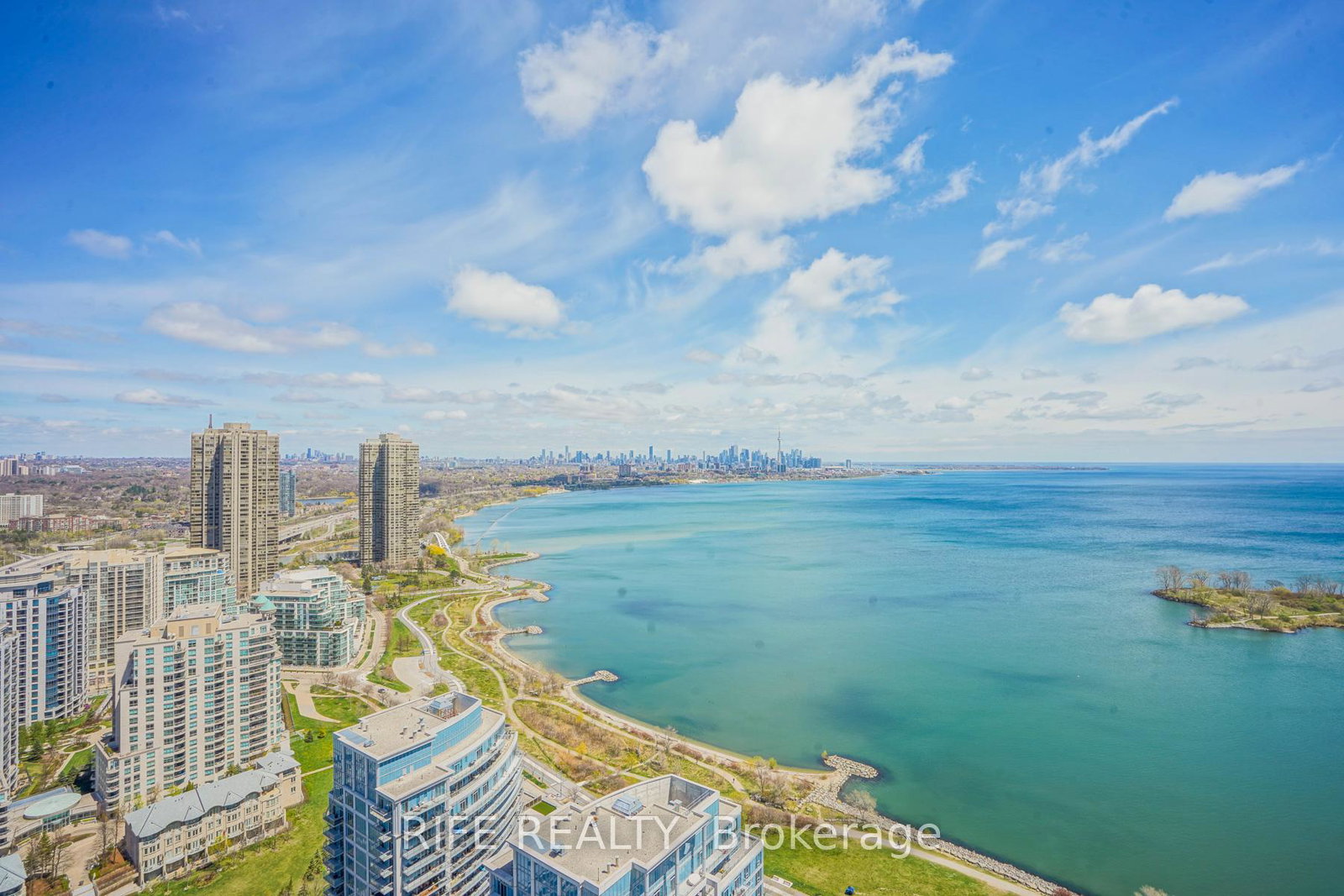 16-brookers-lane-w-etobicoke-ontario-w12248934