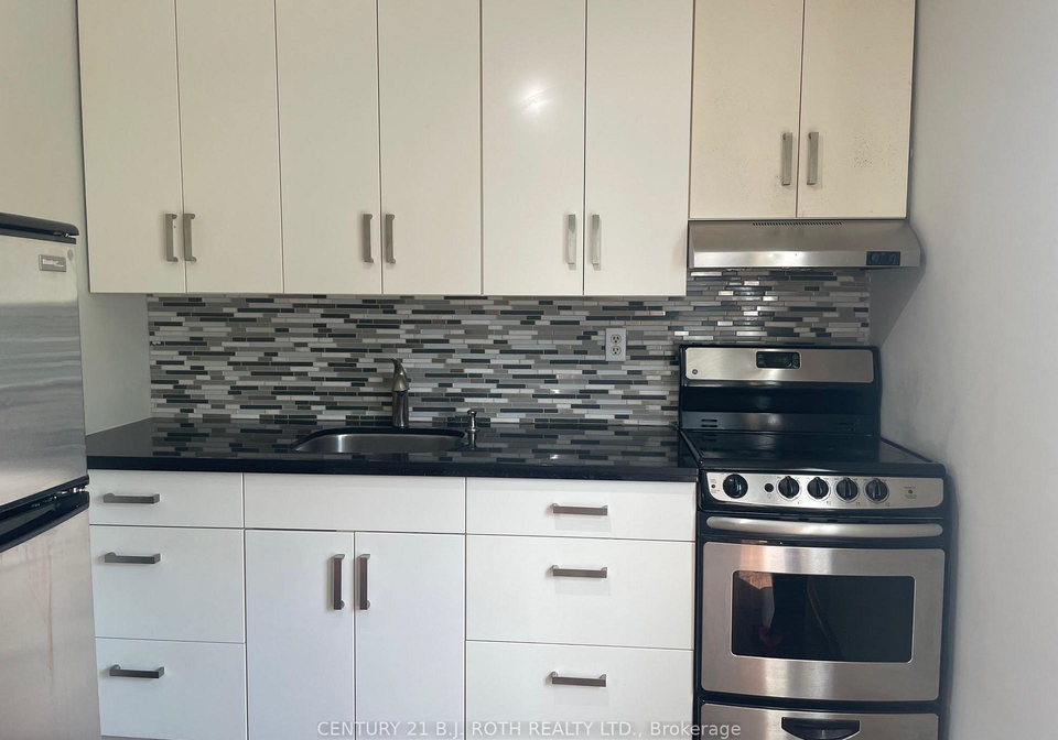 946-ossington-avenue-toronto-ontario-w12249010