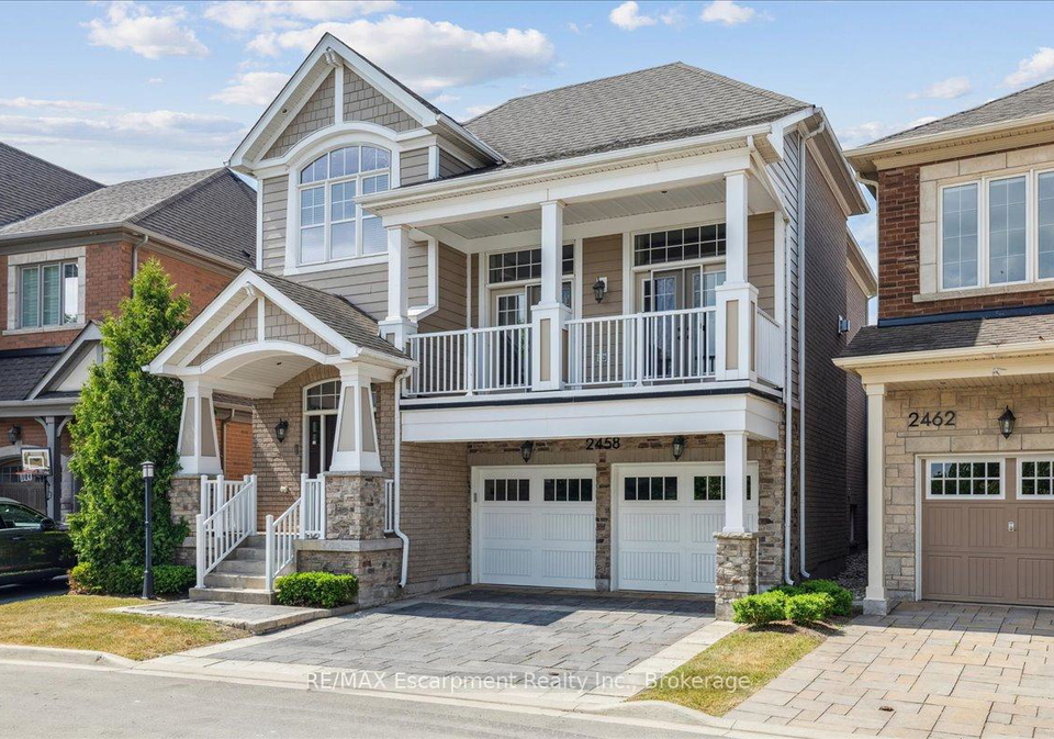 2458-charlie-common-oakville-ontario-w12249206