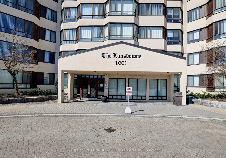 1001-cedarglen-gate-mississauga-ontario-w12249549