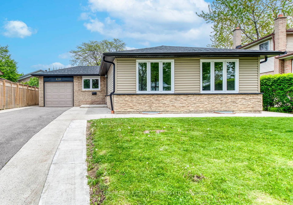 690-valley-boulevard-mississauga-ontario-w12249830