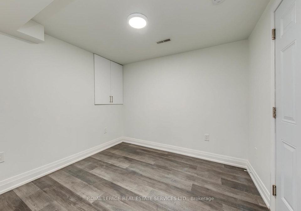 690-valley-boulevard-mississauga-ontario-w12249830