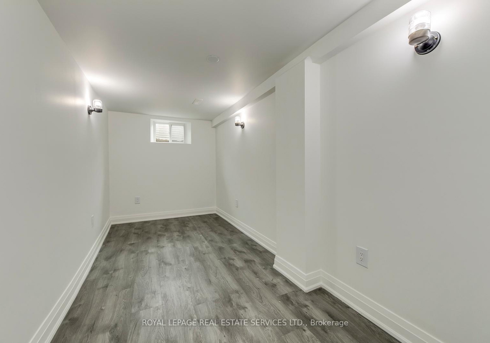 690-valley-boulevard-mississauga-ontario-w12249830