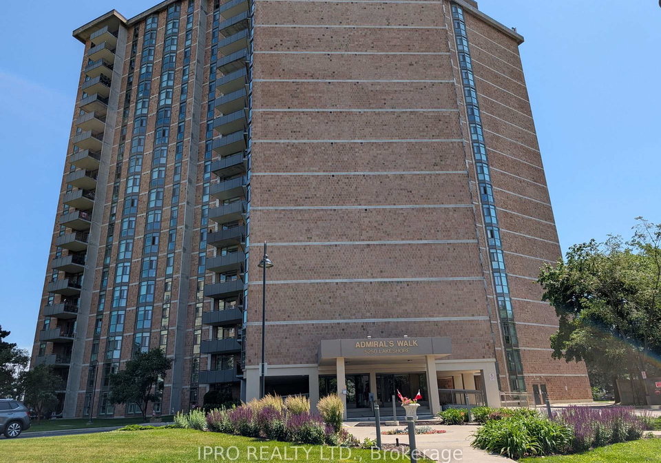 5250-lakeshore-road-burlington-ontario-w12249874
