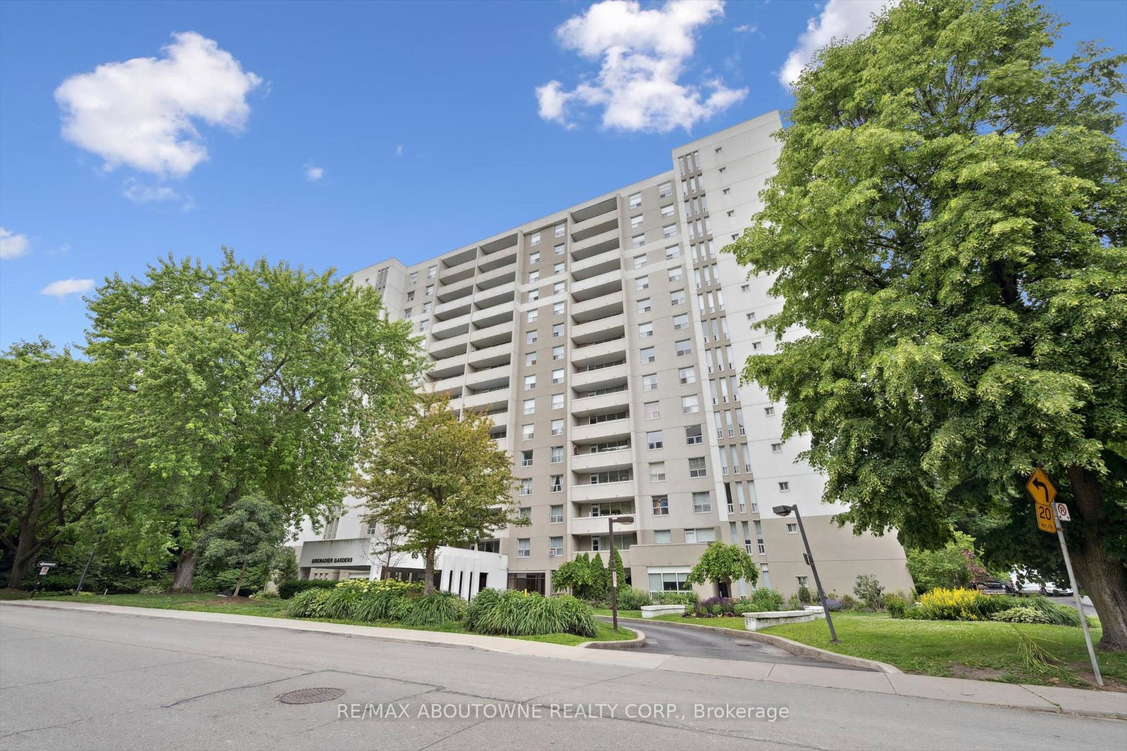 65-southport-street-toronto-ontario-w12250088
