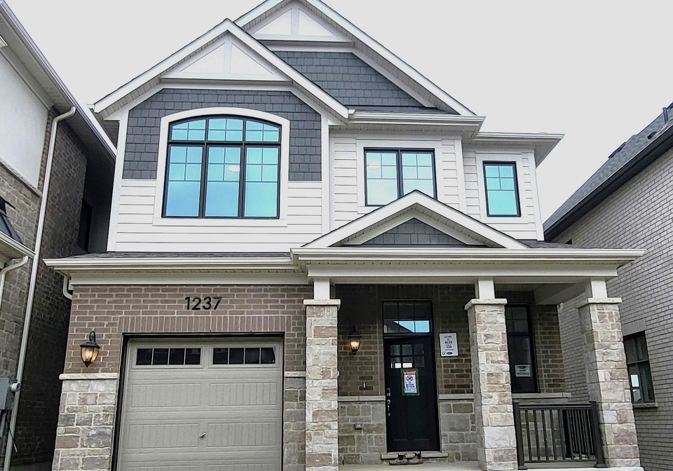 1237-pelican-pass-oakville-ontario-w12250238