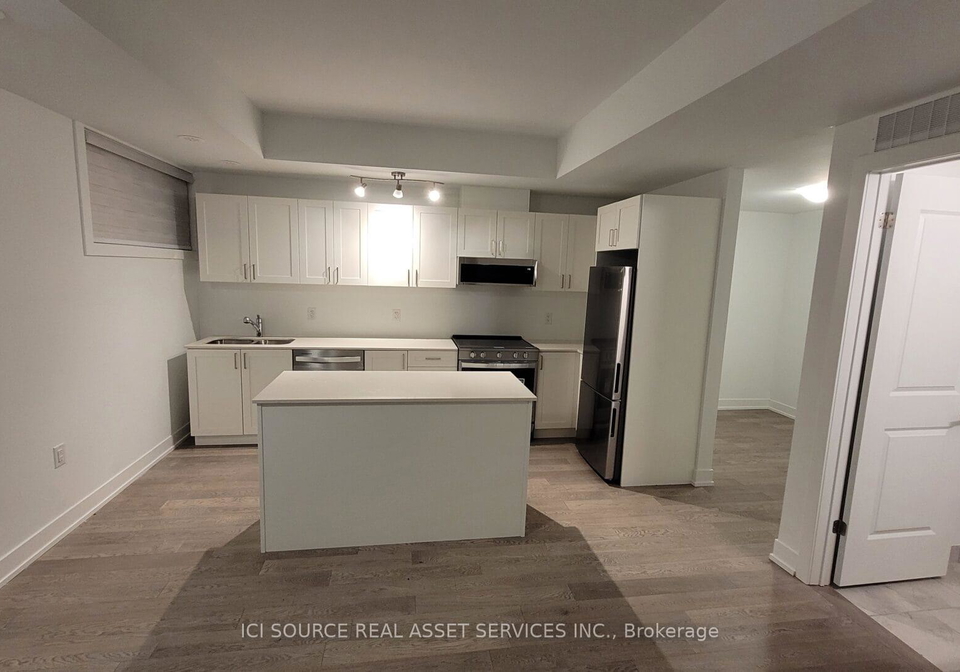 1085-douglas-mccurdy-common-mississauga-ontario-w12250261