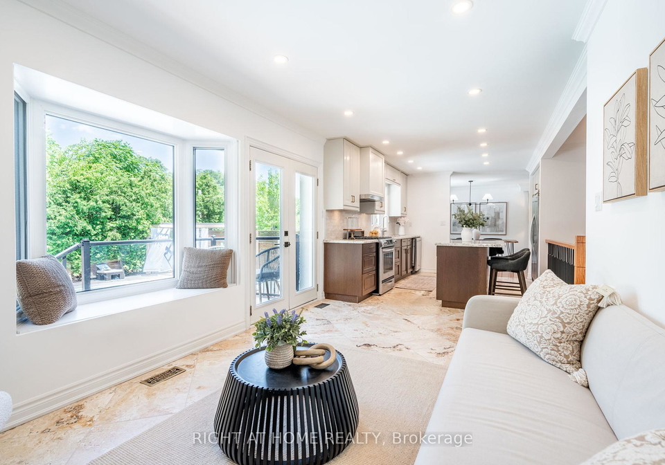 1371-strathy-avenue-mississauga-ontario-w12250447